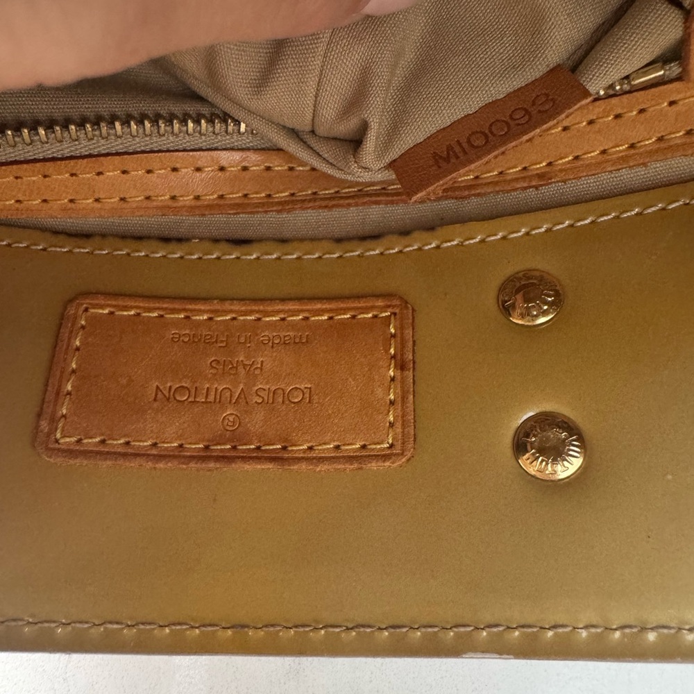 Vintage gold Louis Vuitton handbag - Picture 4 of 7